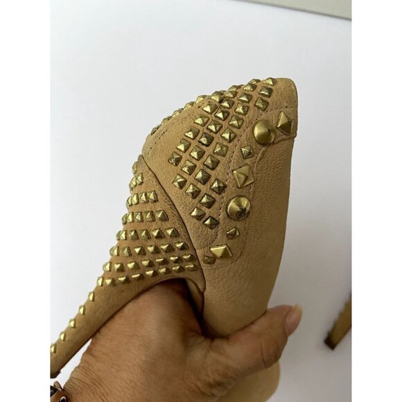 ✨2/$20✨ Vince Camuto Women's Tan High Heels with Gold Tacks Pumps Size 6 - Picture 6 of 16